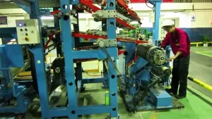 Máquina de construcción de bandas sobre tambor para neumáticos OTR