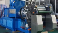 Extrusora de doble tornillo serie T con sección de formación de láminas