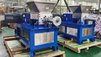Extrusora de doble tornillo serie T con sección de formación de láminas